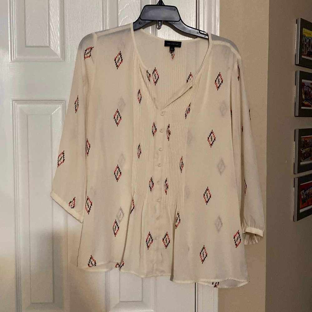 Like New, Cream Colored, Limited Aztec Print Blouse. Size Large